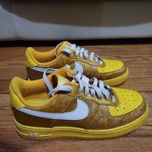 Woman's Nike Air Force 1
